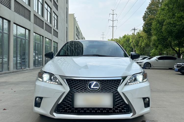 Used Lexus CT 2014 CT200h Comfort Edition Monochrome Exterior 3