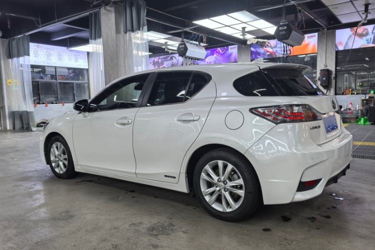 Used Lexus CT 2014 CT200h Comfort Edition Monochrome Exterior 3