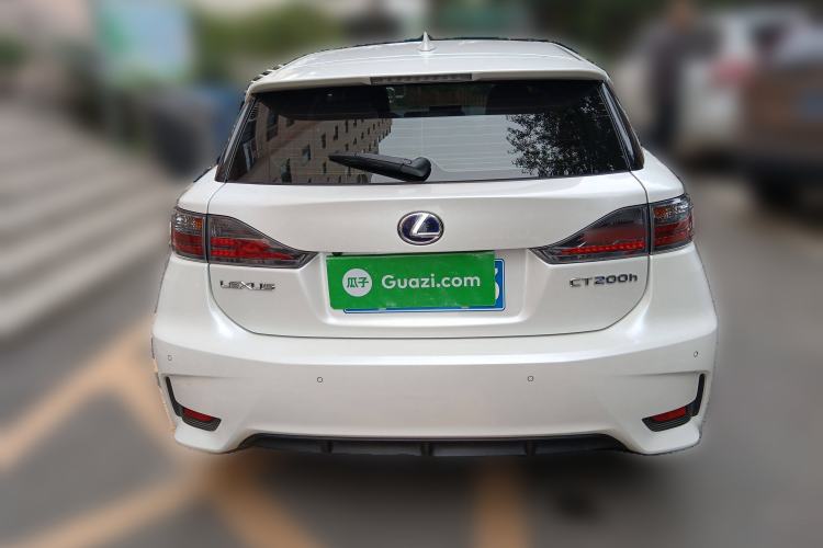 Used Lexus CT 2014 CT200h Comfort Edition Monochrome Exterior 4