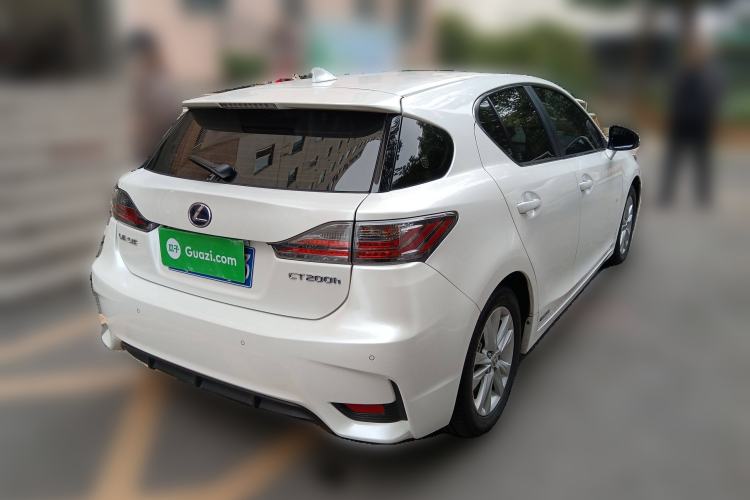 Used Lexus CT 2014 CT200h Comfort Edition Monochrome Exterior 5