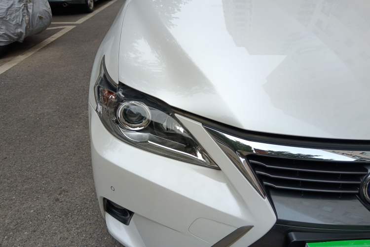 Used Lexus CT 2014 CT200h Comfort Edition Monochrome Exterior 6