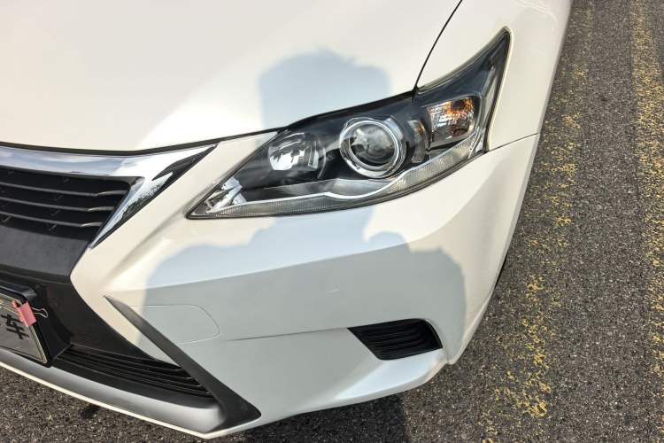 Used Lexus CT 2014 CT200h Elite Edition Monochrome Exterior 6