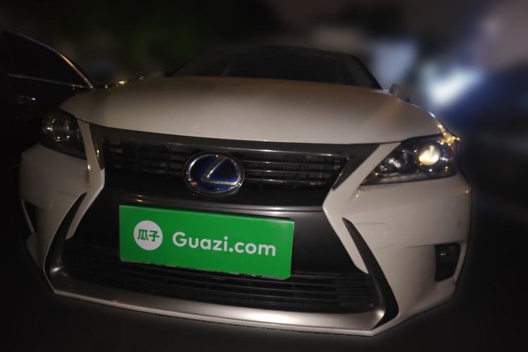 Used Lexus CT 2014 CT200h Comfort Edition Two-Tone Front