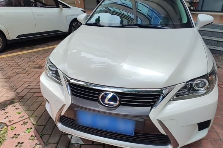 Used Lexus CT 2014 CT200h Elite Edition Monochrome Front