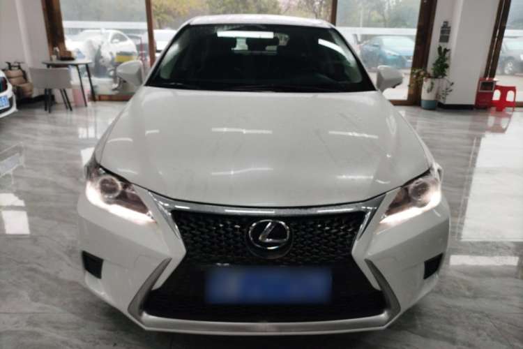 Used Lexus CT 2014 CT200h Elite Edition Monochrome Front
