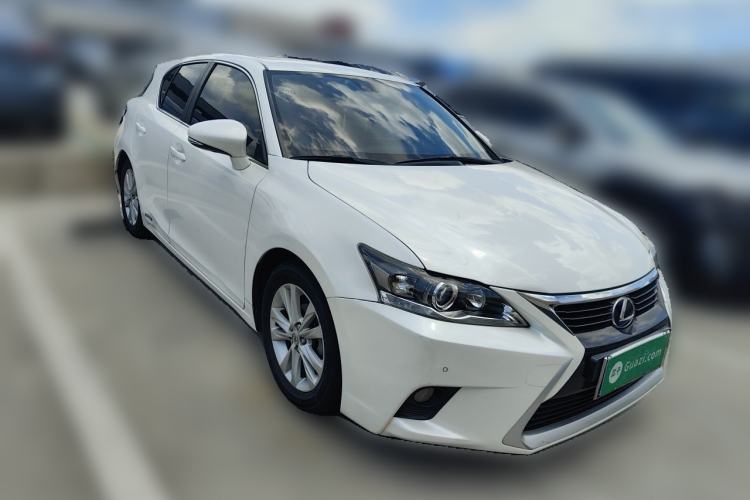 Used Lexus CT 2014 CT200h Comfort Edition Monochrome Front Right 45 Deg
