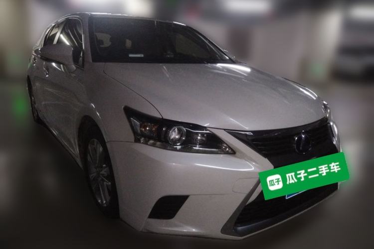 Used Lexus CT 2014 CT200h Elite Edition Monochrome Front Right 45 Deg