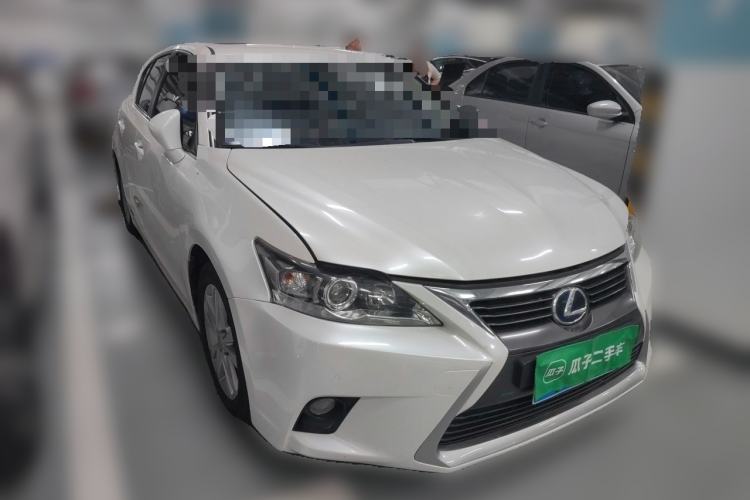 Used Lexus CT 2014 CT200h Comfort Edition Monochrome Front Right 45 Deg