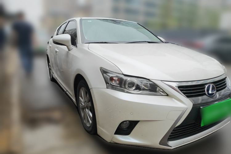 Used Lexus CT 2014 CT200h Comfort Edition Monochrome Front Right 45 Deg