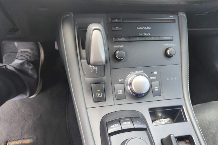 Used Lexus CT 2014 CT200h Comfort Edition Monochrome Gear Lever