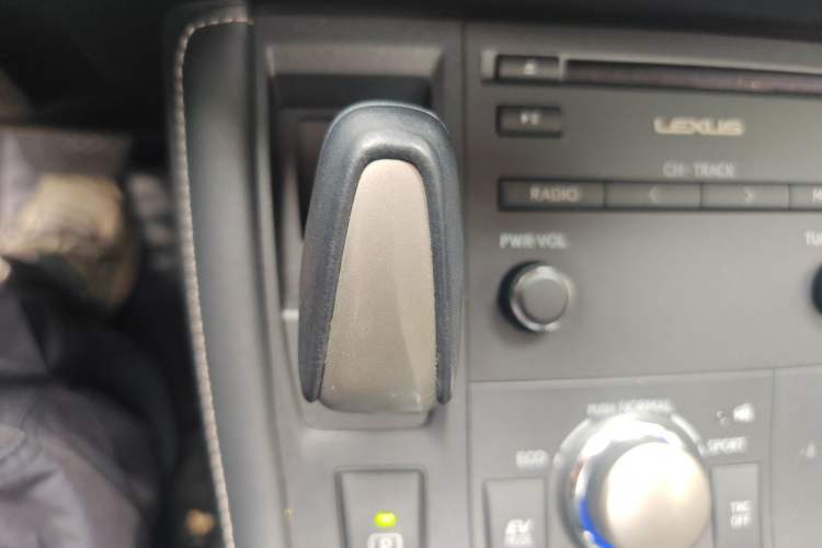 Used Lexus CT 2014 CT200h Comfort Edition Monochrome Gear Lever