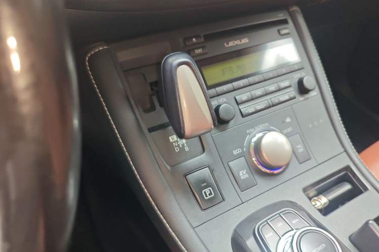Used Lexus CT 2014 CT200h Elite Edition Monochrome Gear Lever