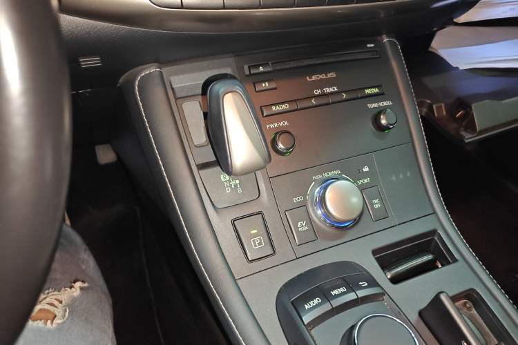 Used Lexus CT 2014 CT200h Comfort Edition Monochrome Gear Lever