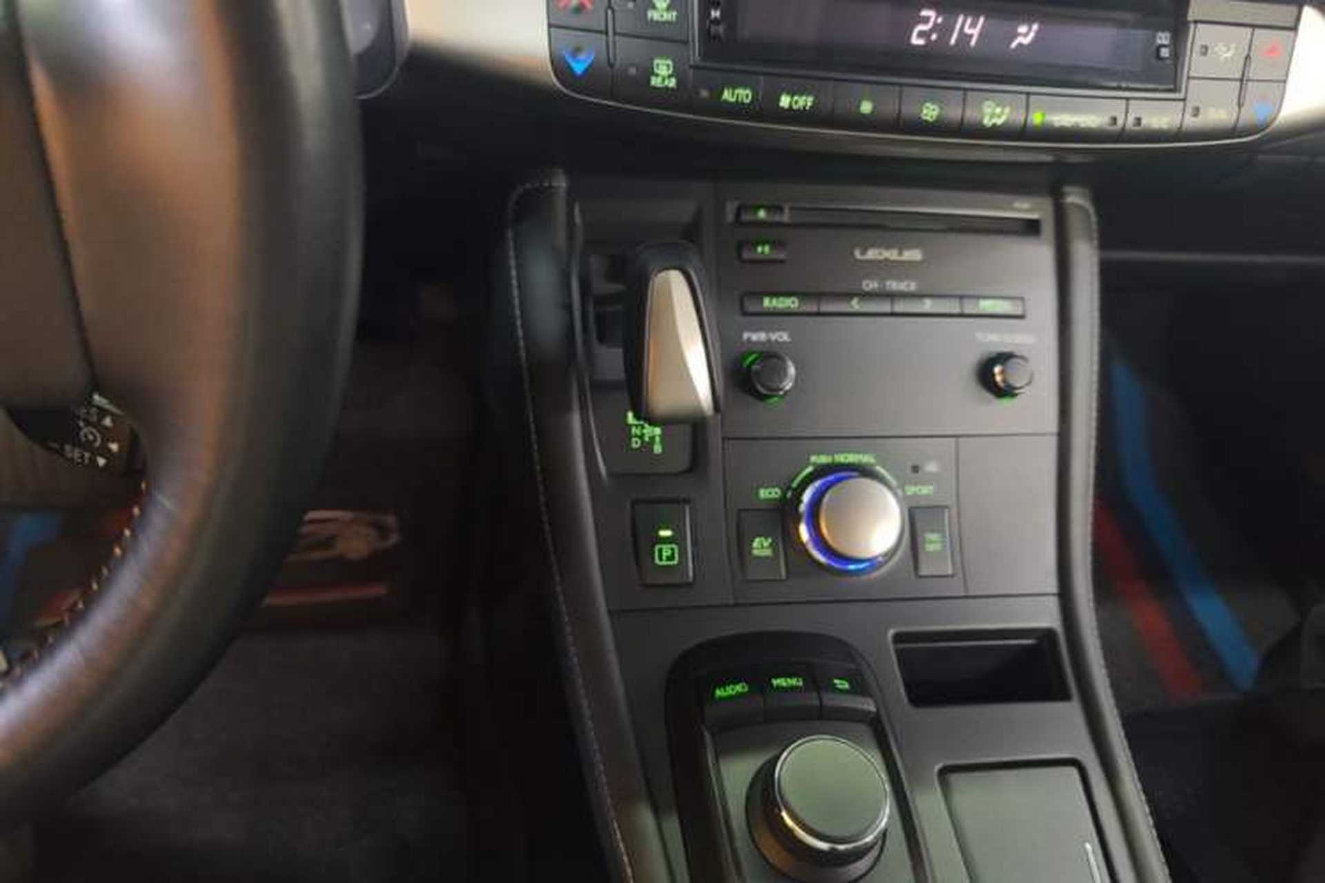 Used Lexus CT 2014 CT200h Comfort Edition Monochrome Gear Lever