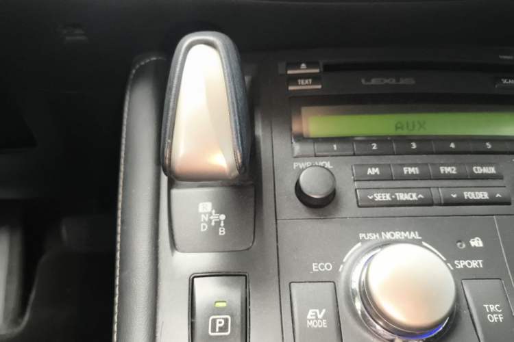 Used Lexus CT 2014 CT200h Elite Edition Monochrome Gear Lever