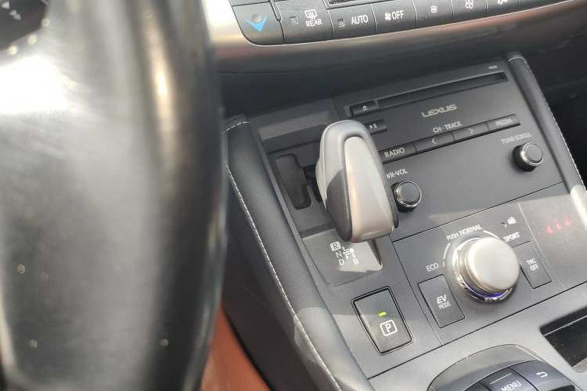 Used Lexus CT 2014 CT200h Comfort Edition Monochrome Gear Lever