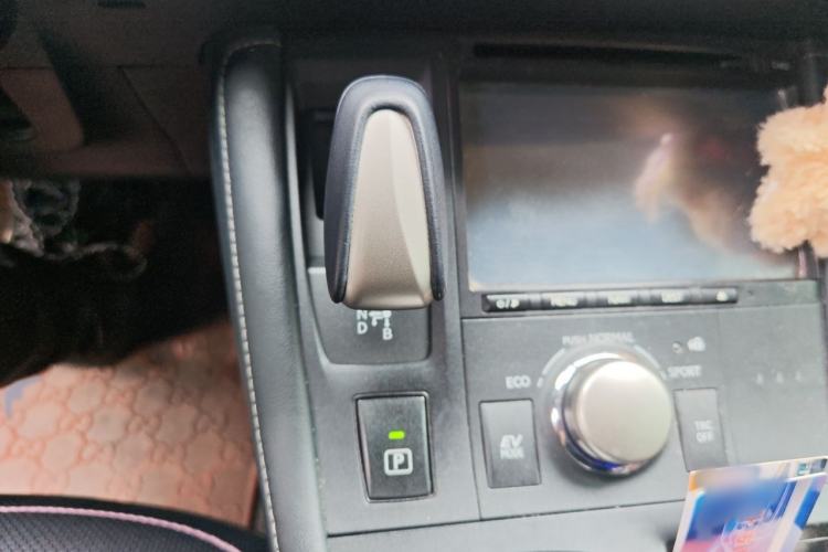 Used Lexus CT 2014 CT200h Elite Edition Monochrome Gear Lever