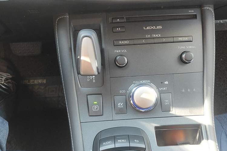 Used Lexus CT 2014 CT200h Comfort Edition Monochrome Gear Lever