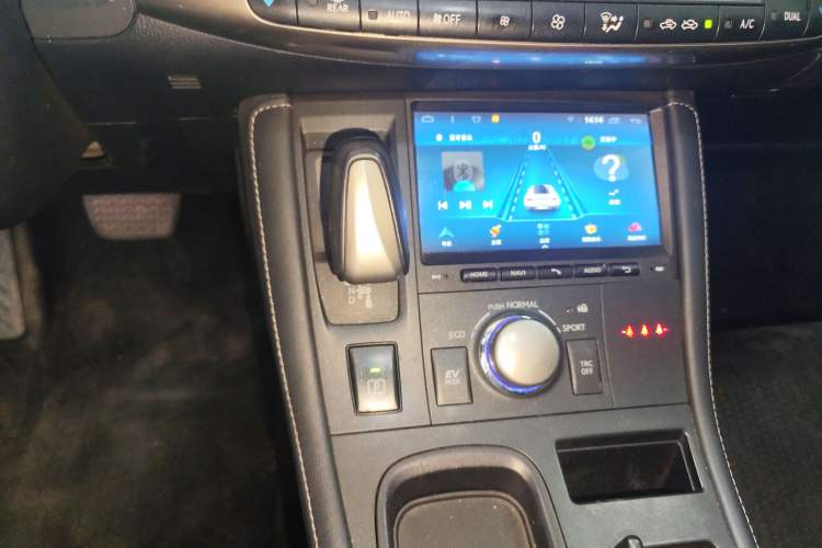 Used Lexus CT 2014 CT200h Elite Edition Monochrome Gear Lever