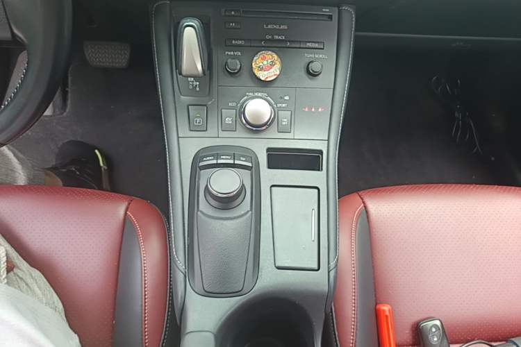 Used Lexus CT 2014 CT200h Comfort Edition Monochrome Gear Lever