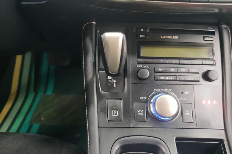 Used Lexus CT 2014 CT200h Elite Edition Monochrome Gear Lever