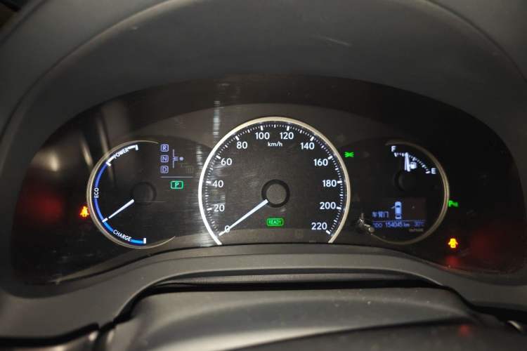 Used Lexus CT 2014 CT200h Comfort Edition Two-Tone Instrument Cluster
