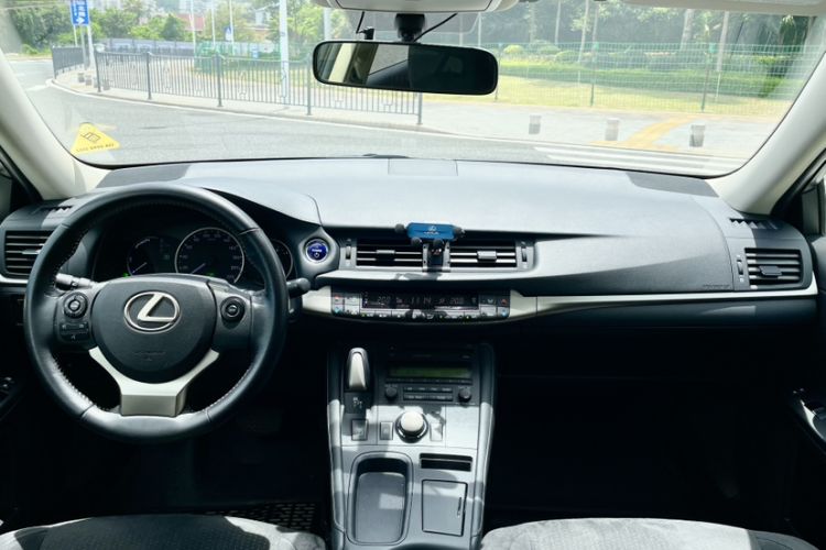 Used Lexus CT 2014 CT200h Elite Edition Monochrome Interior 1