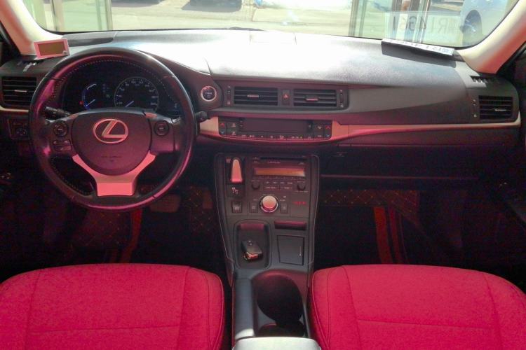 Used Lexus CT 2014 CT200h Elite Edition Monochrome Interior 1