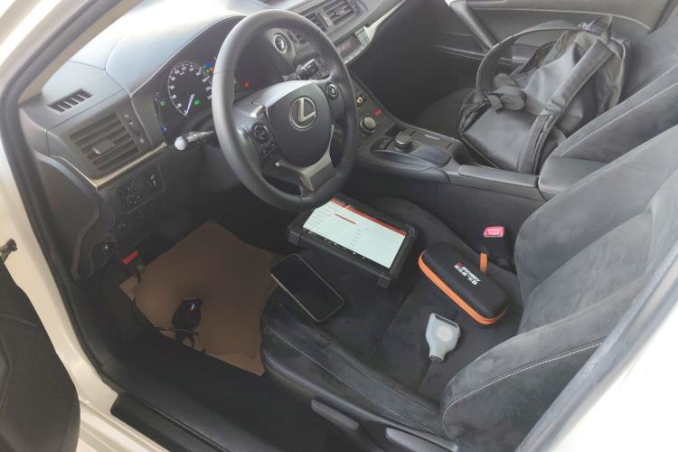 Used Lexus CT 2014 CT200h Comfort Edition Monochrome Interior 3