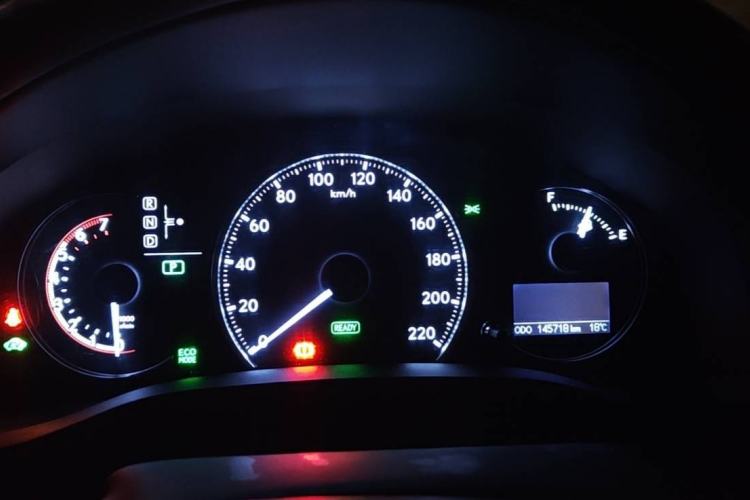 Used Lexus CT 2014 CT200h Comfort Edition Monochrome Interior 4