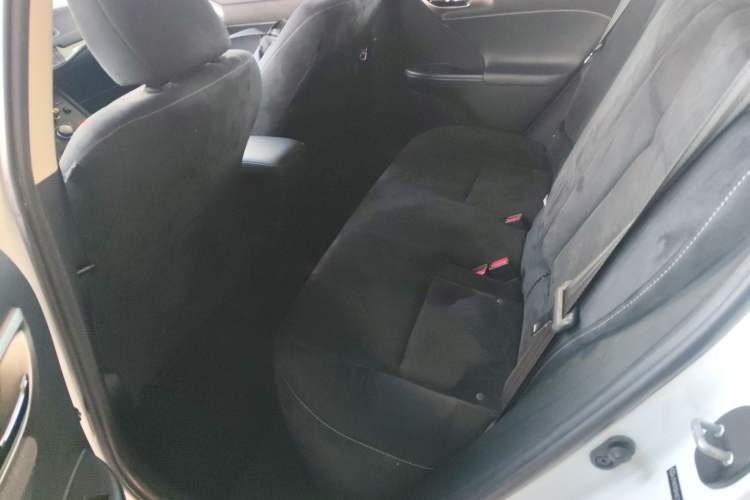 Used Lexus CT 2014 CT200h Comfort Edition Monochrome Interior 4