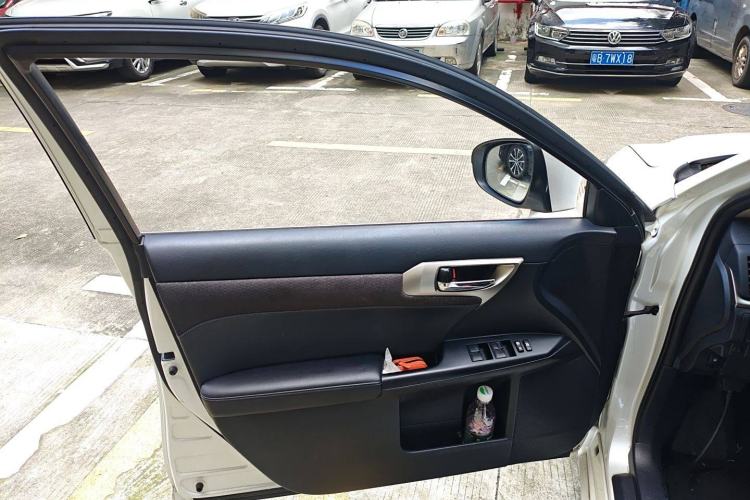 Used Lexus CT 2014 CT200h Elite Edition Monochrome Interior 7