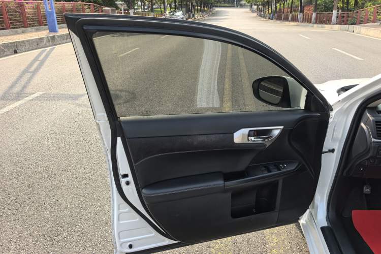 Used Lexus CT 2014 CT200h Elite Edition Monochrome Interior 9