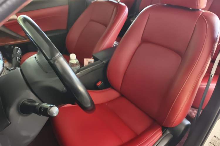 Used Lexus CT 2014 CT200h Comfort Edition Monochrome Left Front Seat