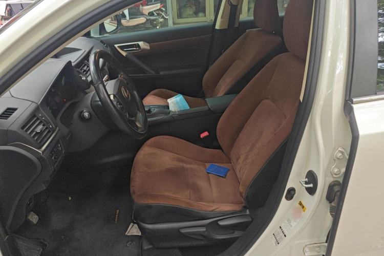 Used Lexus CT 2014 CT200h Comfort Edition Monochrome Left Front Seat