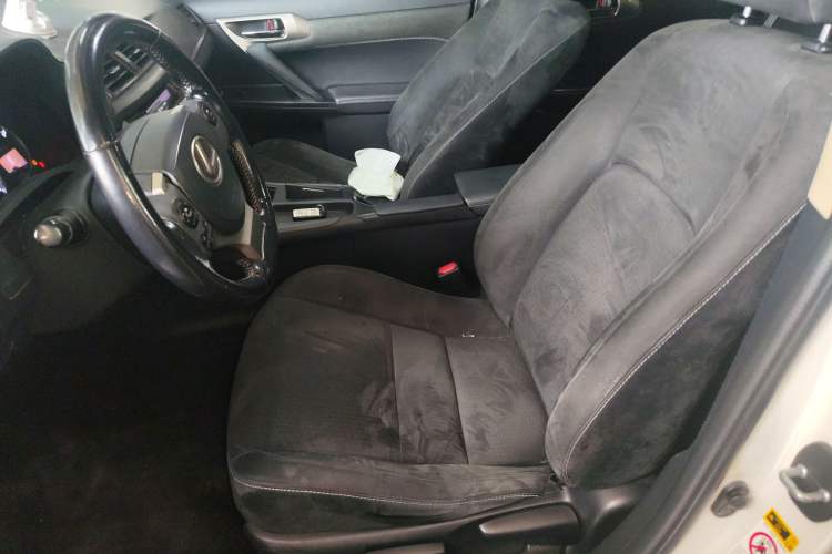 Used Lexus CT 2014 CT200h Elite Edition Monochrome Left Front Seat