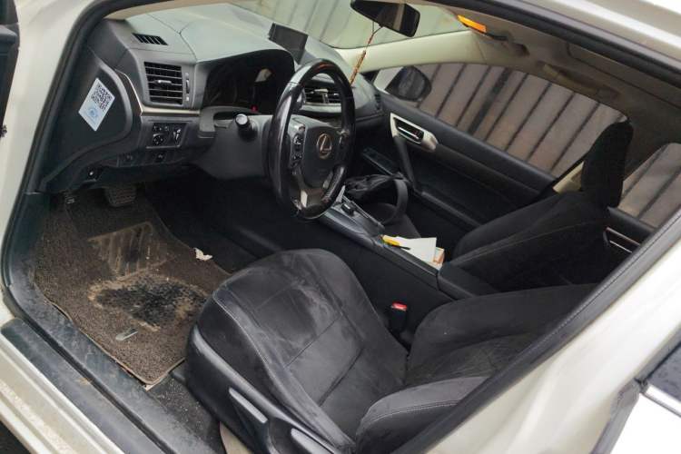 Used Lexus CT 2014 CT200h Comfort Edition Monochrome Left Front Seat