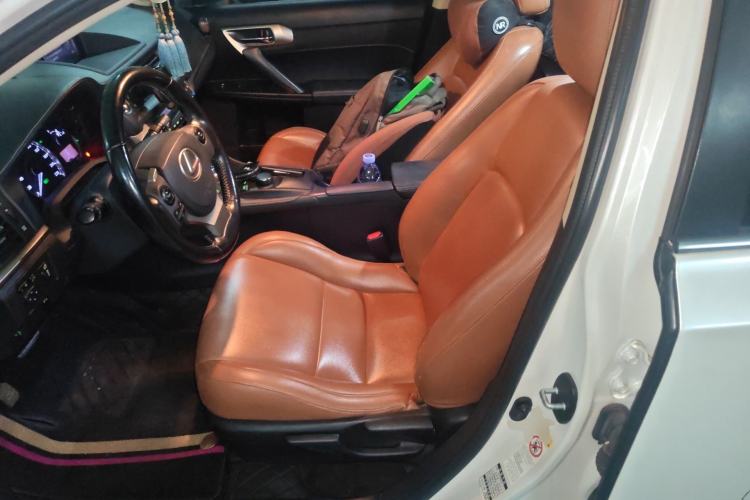 Used Lexus CT 2014 CT200h Comfort Edition Monochrome Left Front Seat