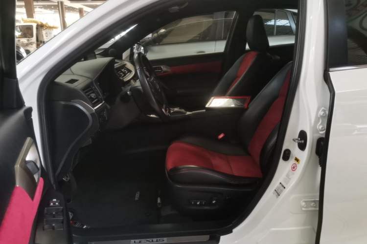 Used Lexus CT 2014 CT200h F-SPORT Monochrome Left Front Seat