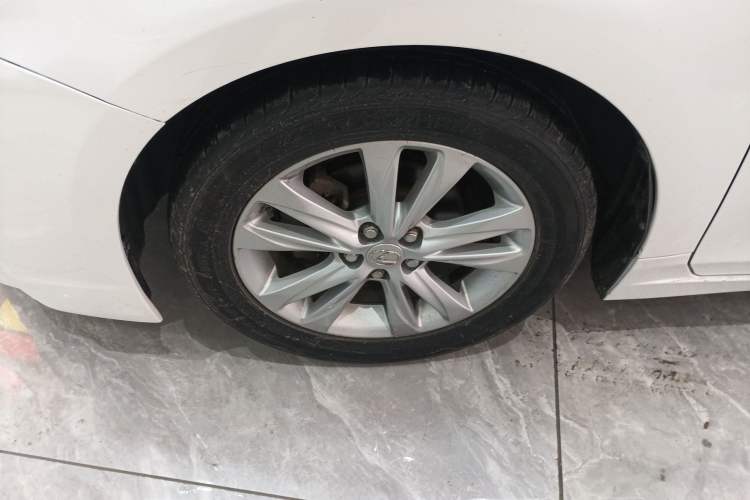 Used Lexus CT 2014 CT200h Elite Edition Monochrome Left Front Wheel Hub