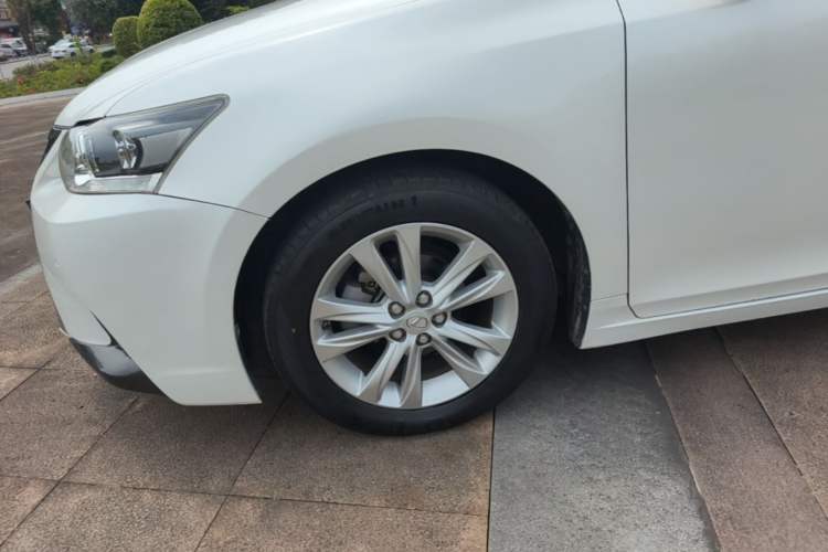 Used Lexus CT 2014 CT200h Comfort Edition Monochrome Left Front Wheel Hub