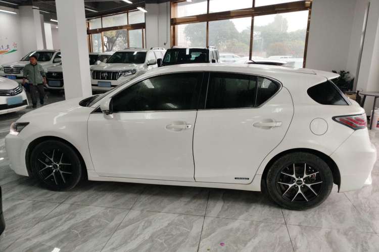Used Lexus CT 2014 CT200h Elite Edition Monochrome Left Side