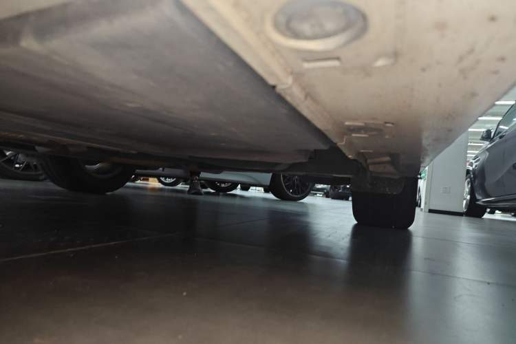 Used Lexus CT 2014 CT200h Comfort Edition Monochrome Left Side Sill