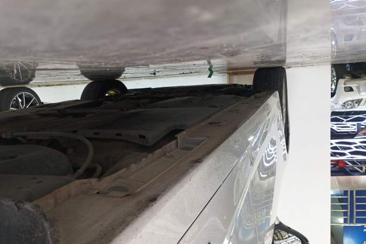 Used Lexus CT 2014 CT200h Elite Edition Monochrome Left Side Sill