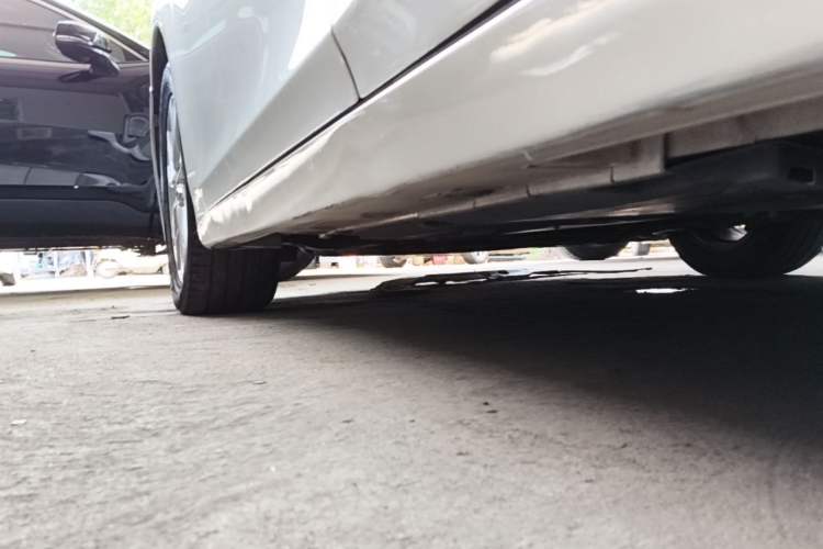 Used Lexus CT 2014 CT200h Elite Edition Monochrome Left Side Sill