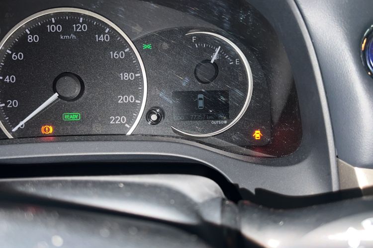 Used Lexus CT 2014 CT200h Elite Edition Monochrome Odometer Close Up