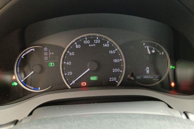 Used Lexus CT 2014 CT200h Comfort Edition Monochrome Odometer Close Up