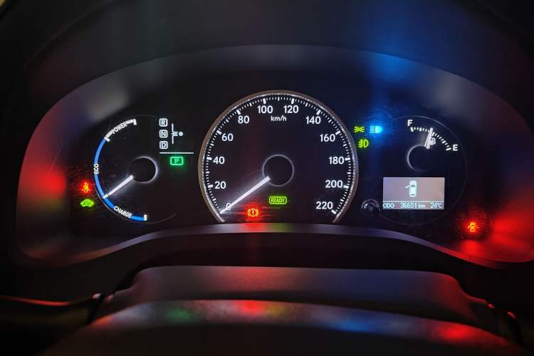 Used Lexus CT 2014 CT200h Comfort Edition Monochrome Odometer Close Up