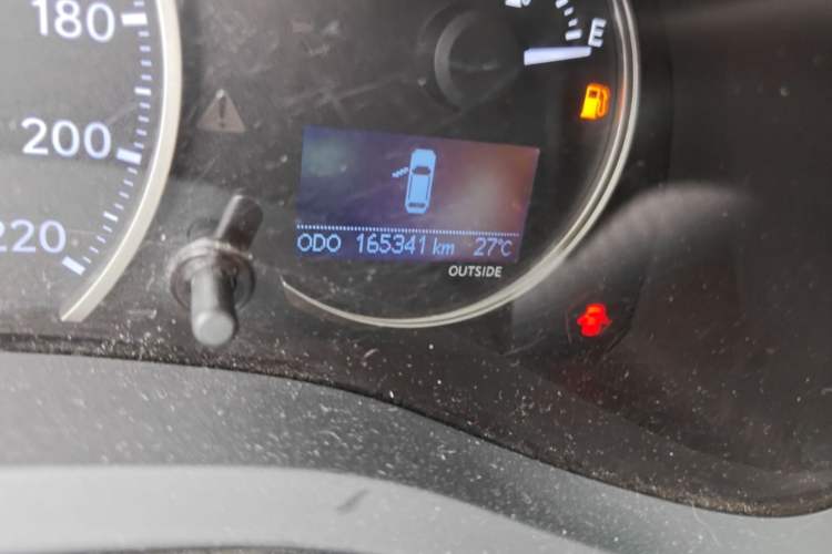 Used Lexus CT 2014 CT200h Elite Edition Monochrome Odometer Close Up