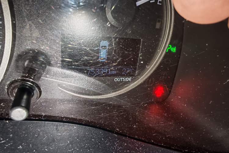 Used Lexus CT 2014 CT200h Comfort Edition Monochrome Odometer Close Up